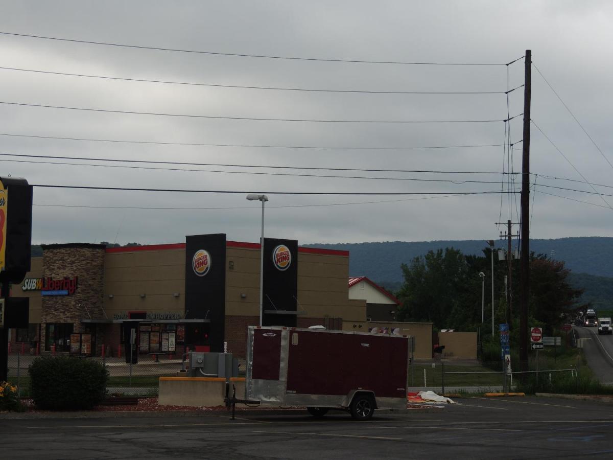 موتيل Mifflinville سوبر 8 باي ويندام ميفينفيل بالقرب من بلومسبورج المظهر الخارجي الصورة