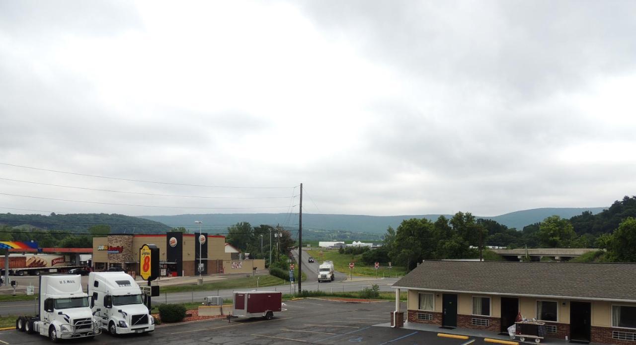 موتيل Mifflinville سوبر 8 باي ويندام ميفينفيل بالقرب من بلومسبورج المظهر الخارجي الصورة